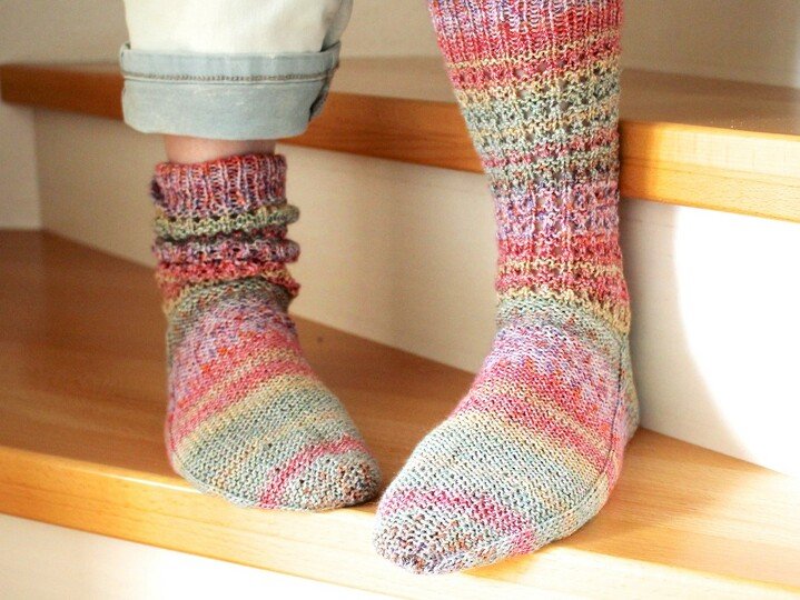 Strickanleitung Socken Anais in Größe 35-42