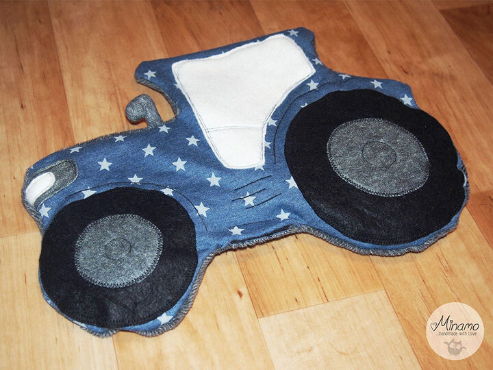 Traktor-Kuschelkissen "Tom" (Nähanleitung und Schnittmuster)