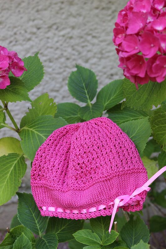 Strickanleitung für Babymütze Hortensie