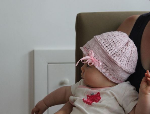 Strickanleitung für Babymütze Hortensie