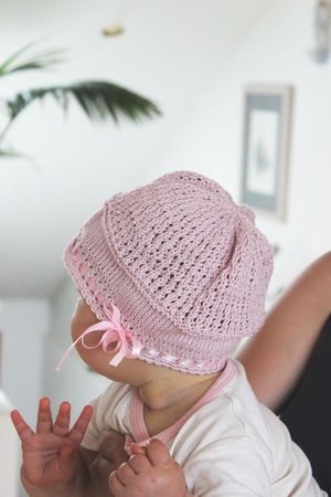 Hydrangea Baby Hat Knitting Pattern