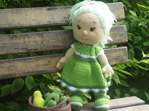 Häkelanleitung Puppe, Bella das Birnenmädchen