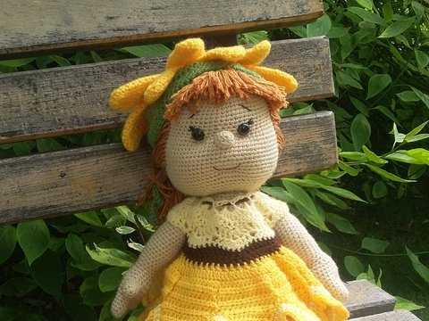 Häkelanleitung Puppe, Sammi Sonnenblume