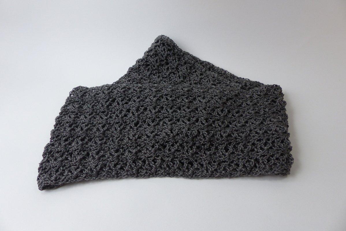 "Maex" der Allrounder - gehäkelte Netzloop / Schlauchschal