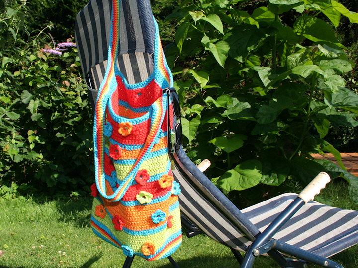 Häkel-Tasche - Blümchen mit Durchblick - Häkelanleitung