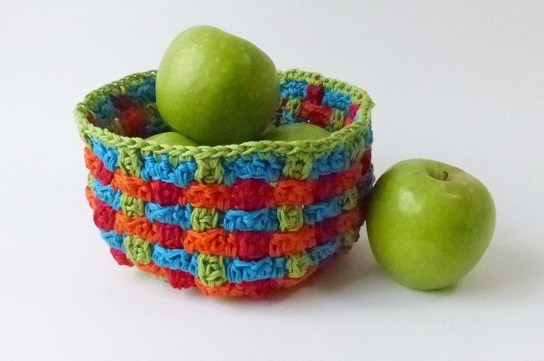 "Fynn" verücktes Häkelkörbchen / Utensilo - Bild 4