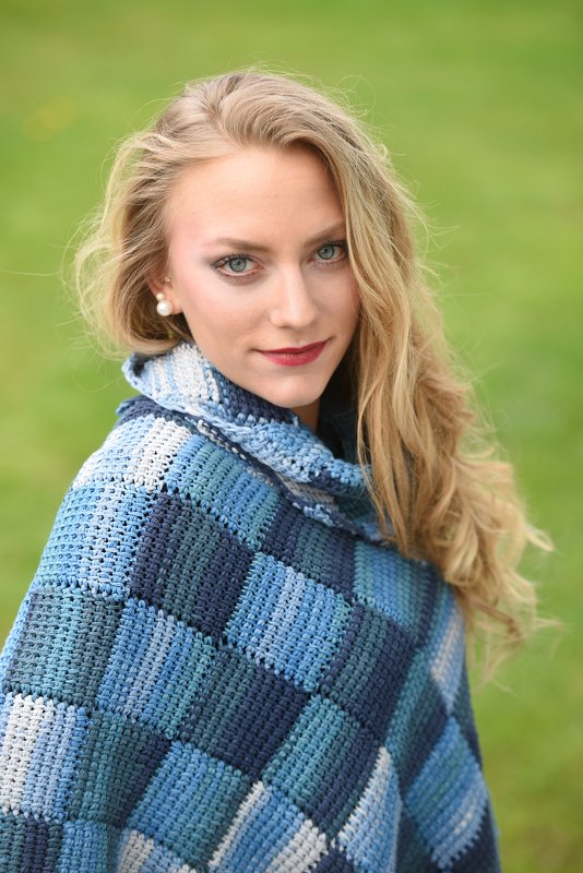 Poncho Ragusa tunesisch gehäkelt Entrelac - Bild 3