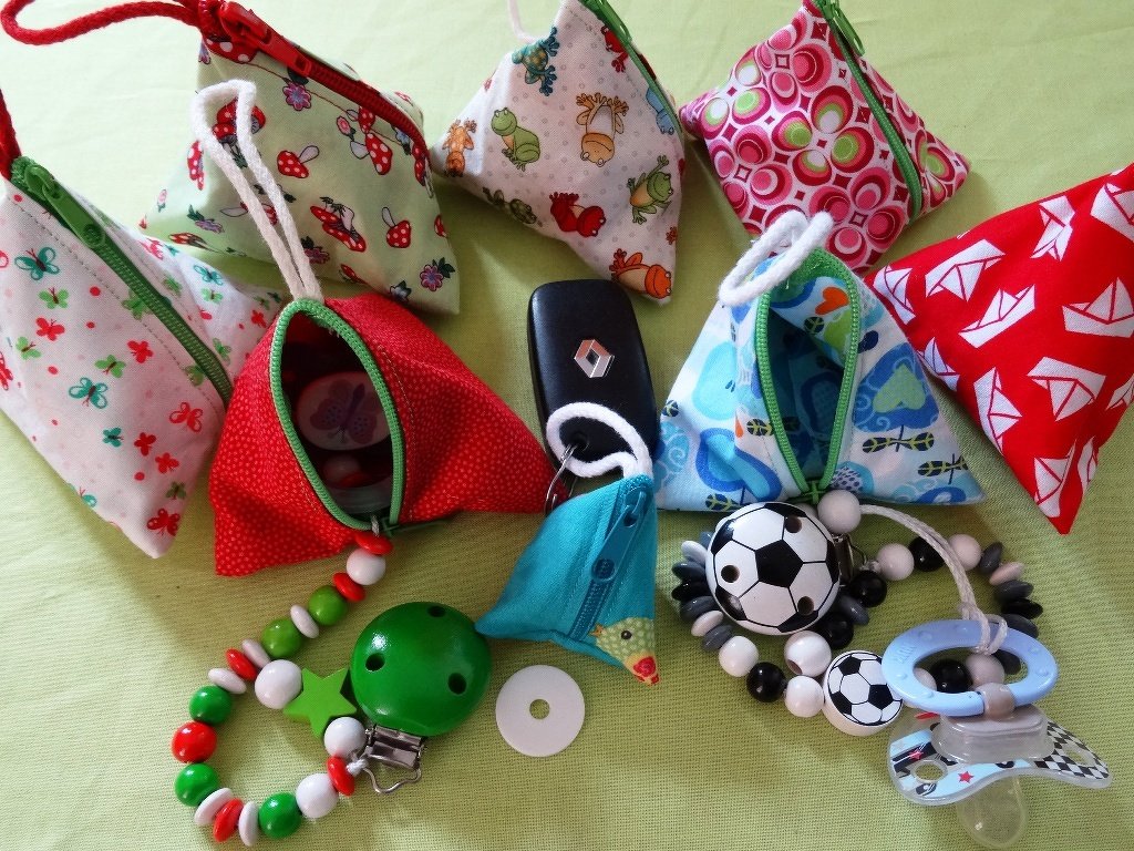 Pyramidentasche Schnullertasche Schlüsselanhänger nähen blitzschnell mit nur 6 Nähten