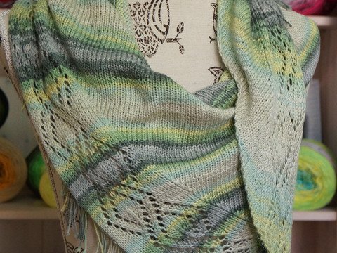 Anleitung zum stricken Tuch *Farindel* Dreieckstuch mit angestrickten Fransen