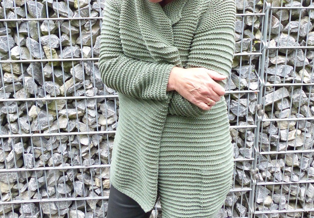 Raglanjacke im Rippenmuster, Strickanleitung Größe 36 - 42 - Bild 4