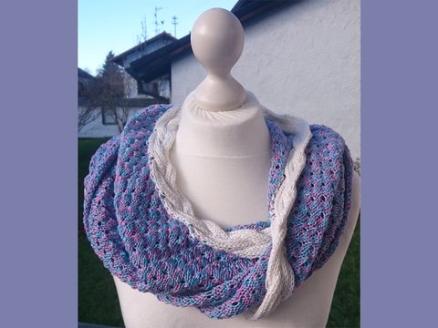 Sophia - Möbius-Cowl