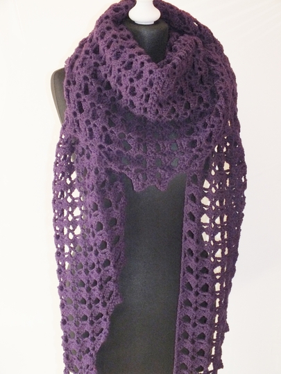 Häkelanleitung großes Dreieckstuch Karaledasi Lochmuster