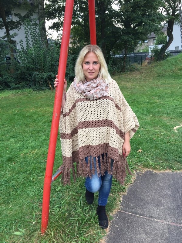 Häkelanleitung Poncho "Herbstzauber" - Bild 3