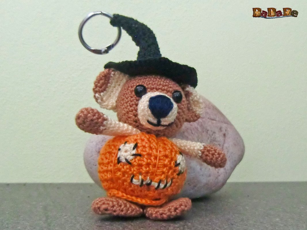 Schlüsselanhänger Kürbis - Bär, mit Chiptasche oder Dekoration, eine Häkelanleitung von Dadade 