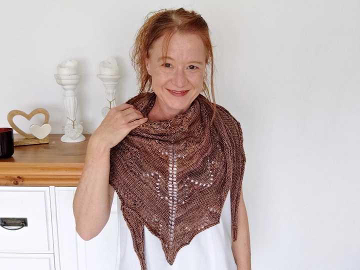 Lace Triangle Shawl Knitting Pattern PDF for Advanced Beginners