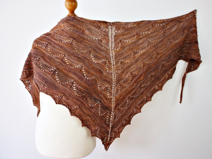 Strickanleitung Dreieckstuch für mit einfachm Lacemuster anfängerfreundlich