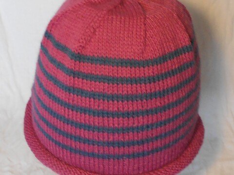 Roll-Beanie 8-Strahlenstern, Strickanleitung, Bad-Hair-Day-Mütze aus Sockengarn