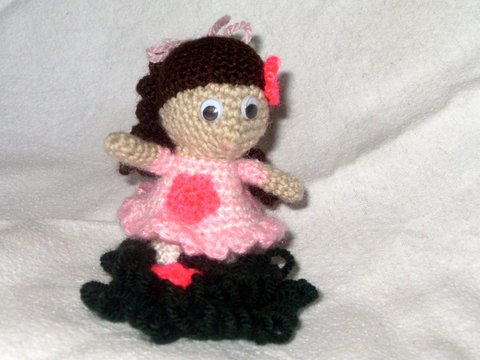 Häkelanleitung "Lotta auf der Blumenwiese"