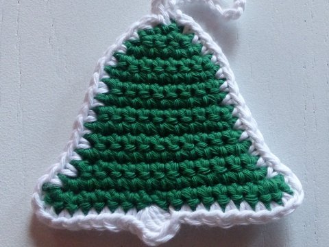 Weihnachtsbaumanhänger häkeln - Weihnachtsgirlande 