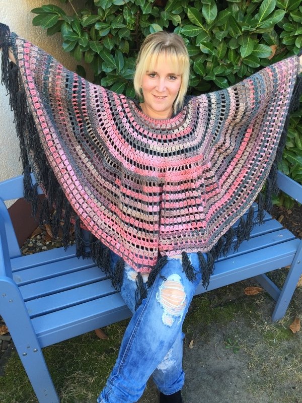 Häkelanleitung Poncho "Samba" - mit Fledermauseffekt - Bild 2