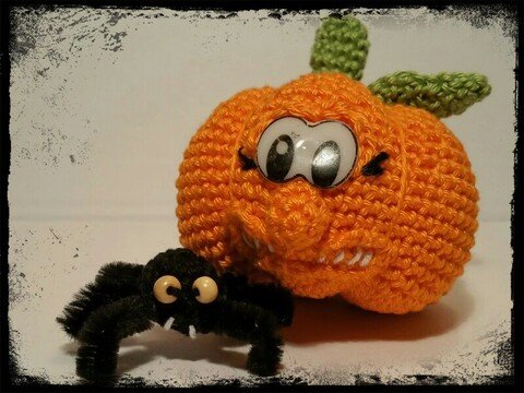 Süßes oder Saures - Halloween Kürbis Mini - Häkelanleitung