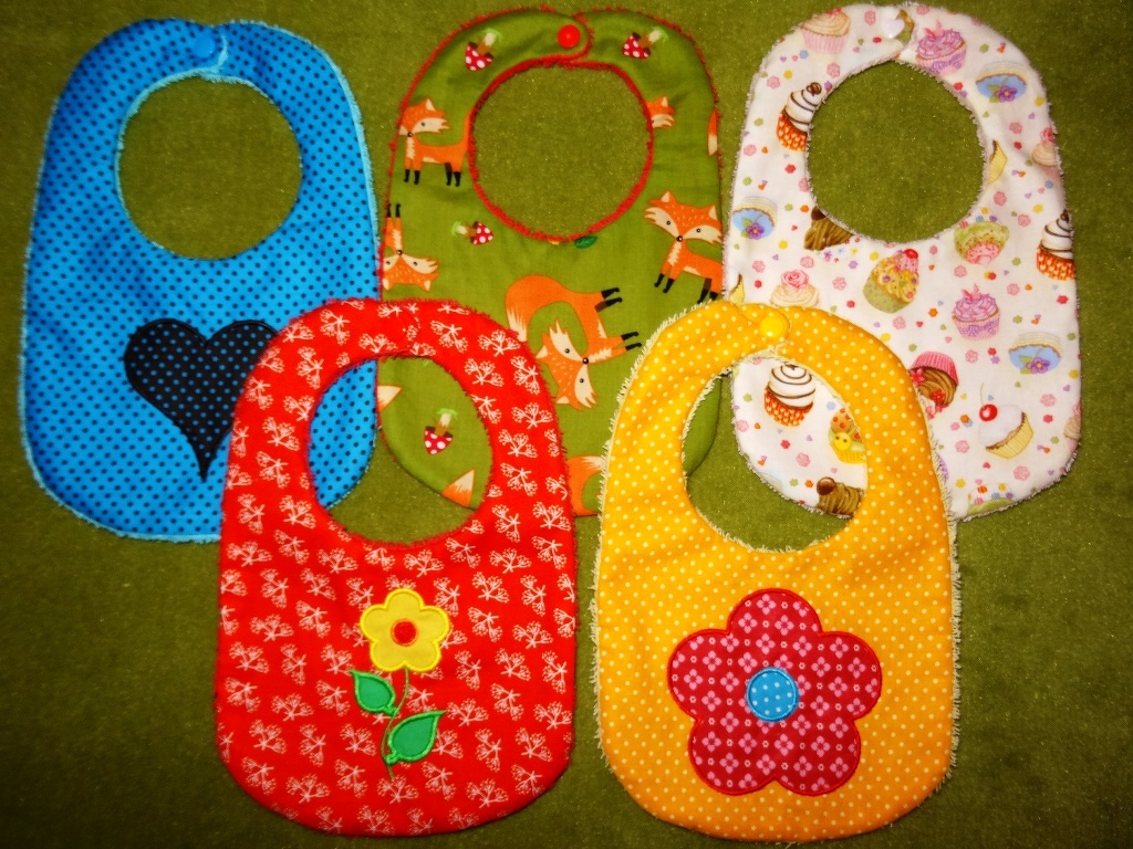 Stickdatei Lätzchen in 20x30 und 20x28cm ITH