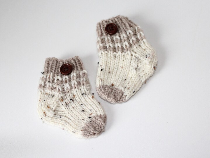 Strickanleitung Baby-Set, Mütze, Booties und Söckchen, ca. 0 - 5 Monate