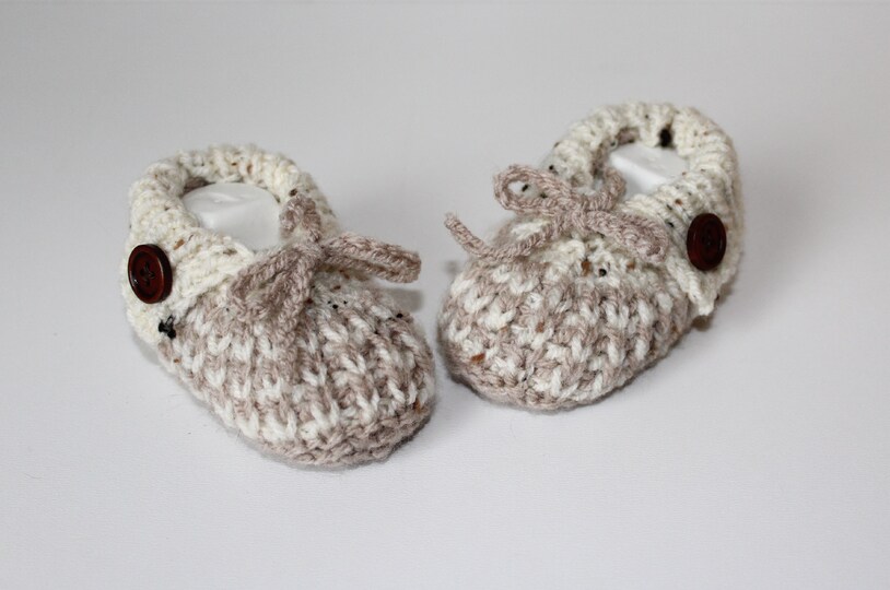 Strickanleitung Baby-Set, Mütze, Booties und Söckchen, ca. 0 - 5 Monate