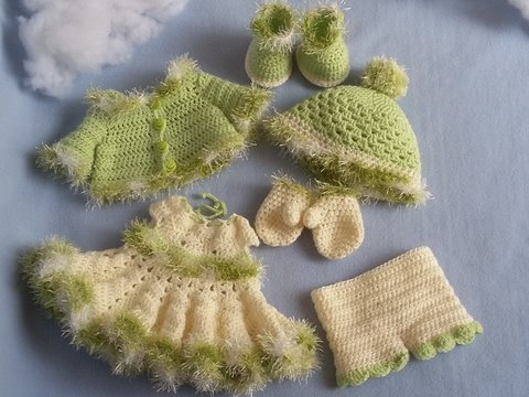 Häkelanleitung Puppenkleidung, Lotta das Schneemädchen