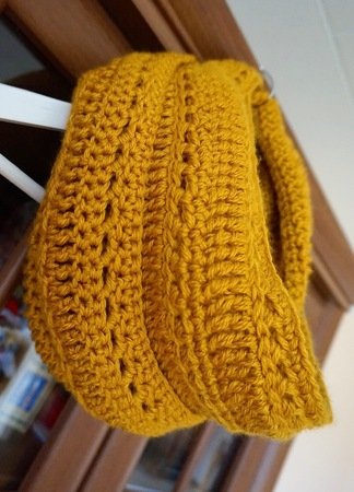 Infinity scarf Nerri crochet pattern
