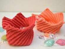 Blütenkörbchen, Sternenkörbchen Häkelanleitung 