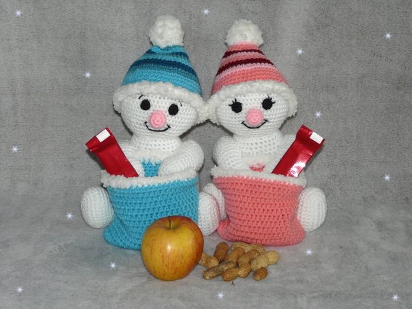 Crochet Pattern Snowman or Snowgirl with Santa's Bag