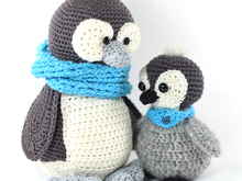Haekelicious 2 Anleitungs-Paket Babypinguin mit großem Pinguin + Eiswürfel + Mütze + Schal
