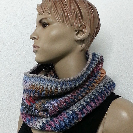 Häkelanleitung Loop Schlauchschal Kunterbunt