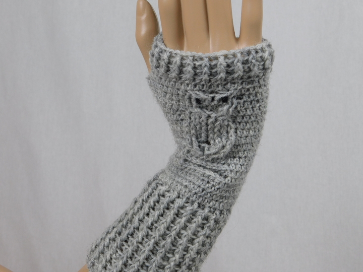 **Häkelanleitung** Damen Pulswärmer mit Eule