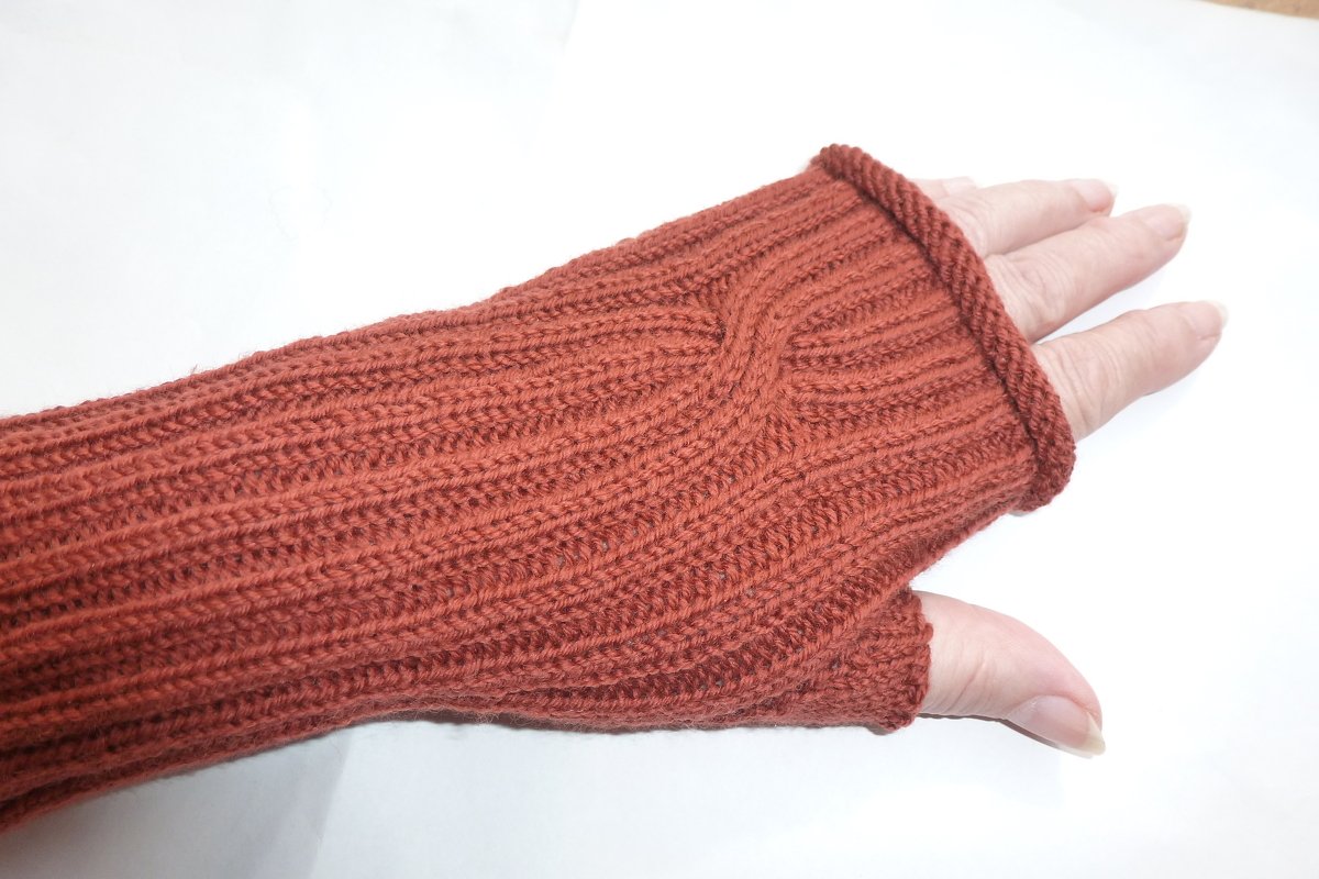 Stulpen mit Kreuzung