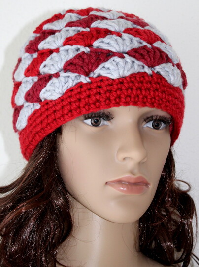 Mütze häkeln grau rot