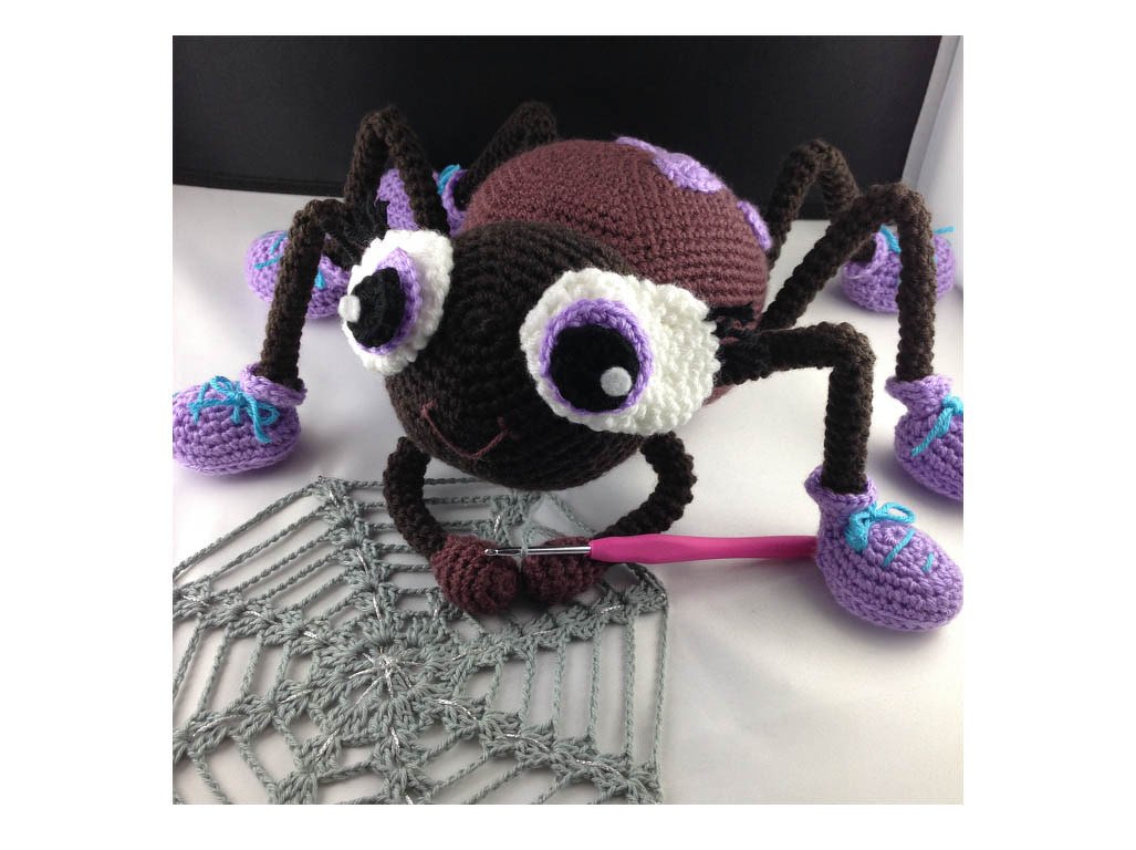 Tamara die herzliche Spinne Häkelanleitung Amigurumi - Bild 2