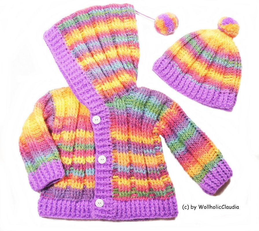 Gehäkeltes, gestreiftes Baby-Set: Kapuzenjacke mit Knöpfen und Bommelmütze