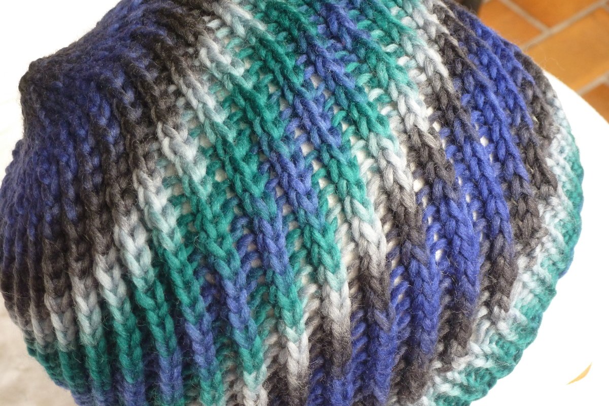 Mütze mit Farbverlauf 