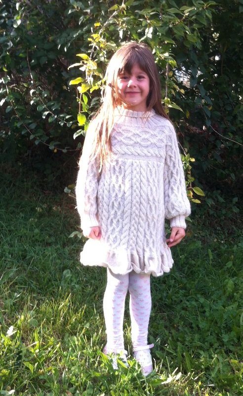 Anamchara - Üppiger Zopfpulli / -kleid für kleine Prinzessinnen Gr. 122 / 5 Jahre