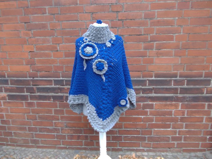 Häkelanleitung für Poncho und Beanie im Set