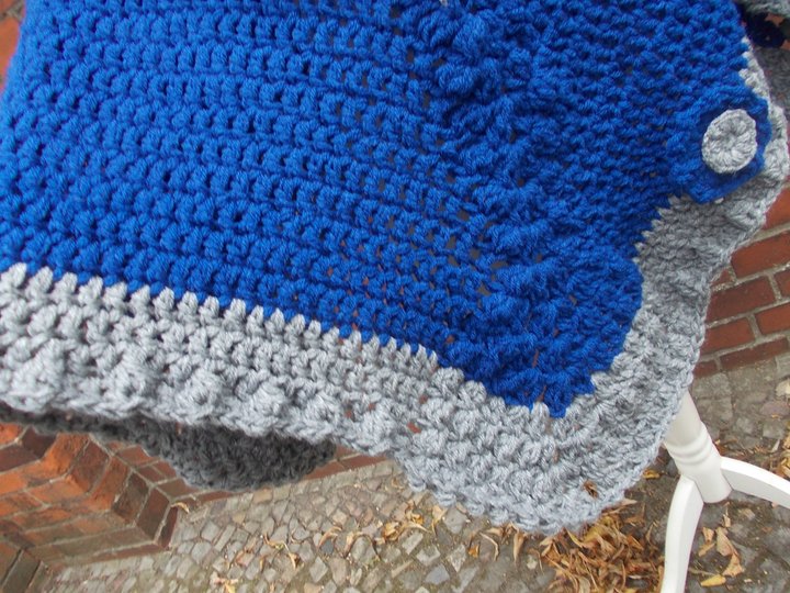 Häkelanleitung für Poncho und Beanie im Set