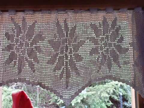 Gardine Edelweiss, Filet-Häkelanleitung