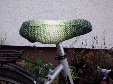 gestrickter Fahrradsattelbezug