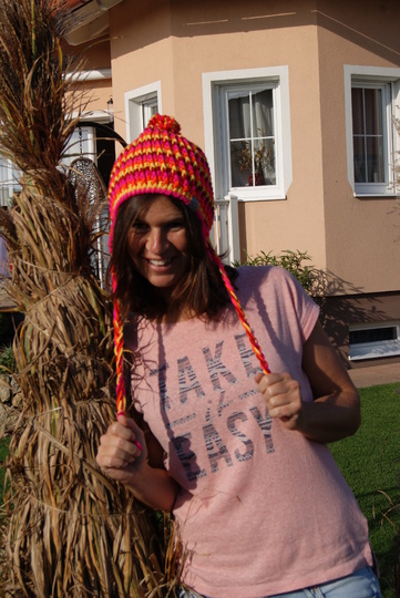 Bommel-Mütze Wintersonne mit Ohrläppchen in Strickoptik (inkl. Größentabelle)