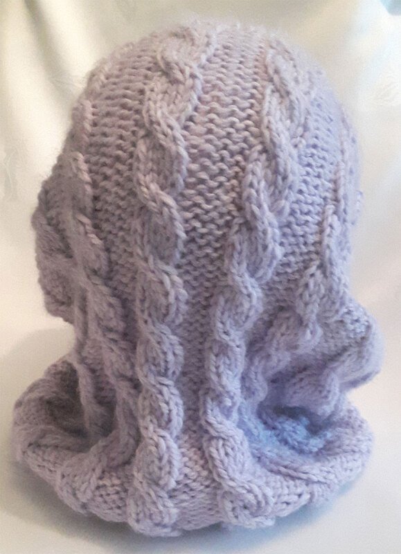 Rundschal für Kinder und Erwachsene im Zopfmuster