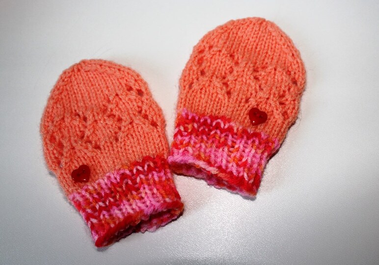 Strickanleitung Baby-Handschuhe Ajourmuster, ca. 3 - 10 Monate