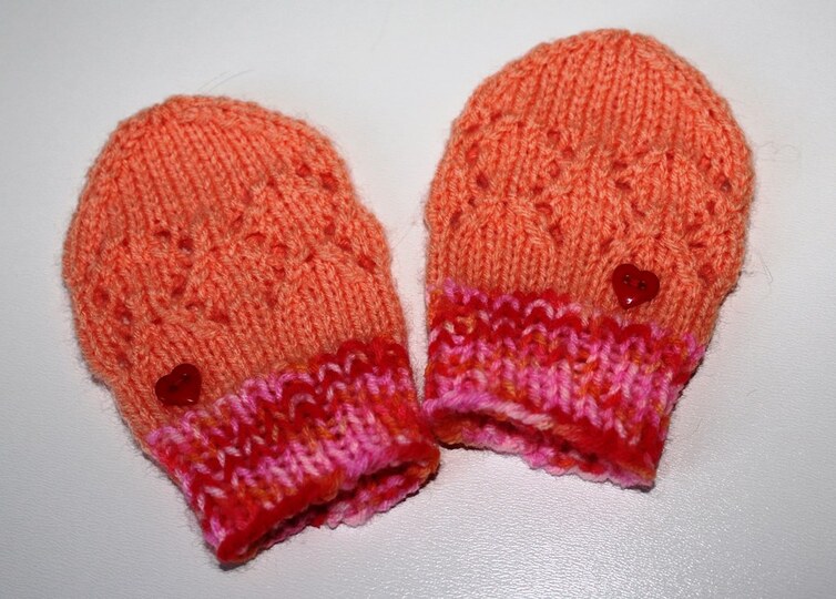 Strickanleitung Baby-Handschuhe Ajourmuster, ca. 3 - 10 Monate