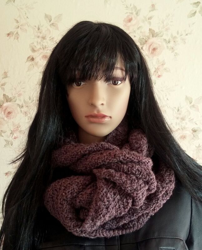 Betty's Loop, gestrickter Loop-Schal - Bild 7